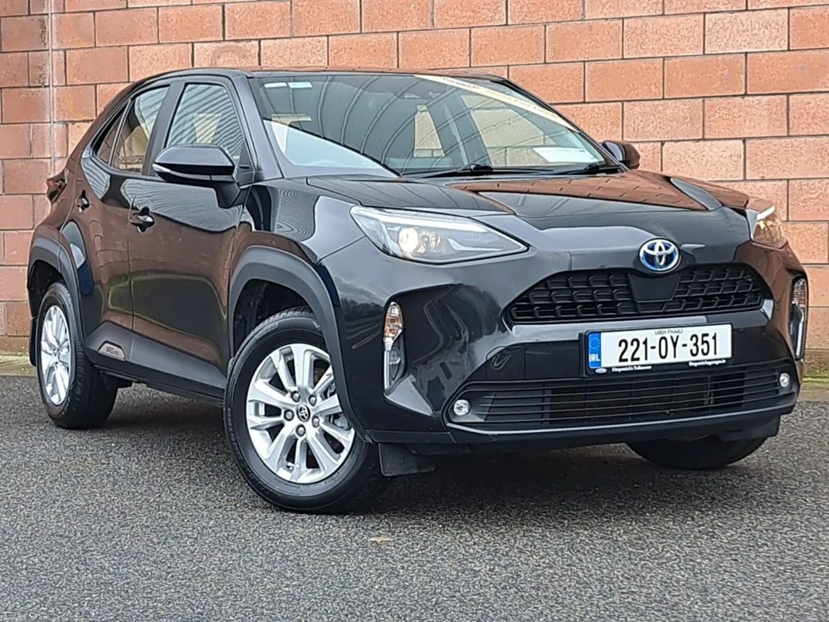 Toyota Yaris Cross Hybrid Luna Model - Image 2