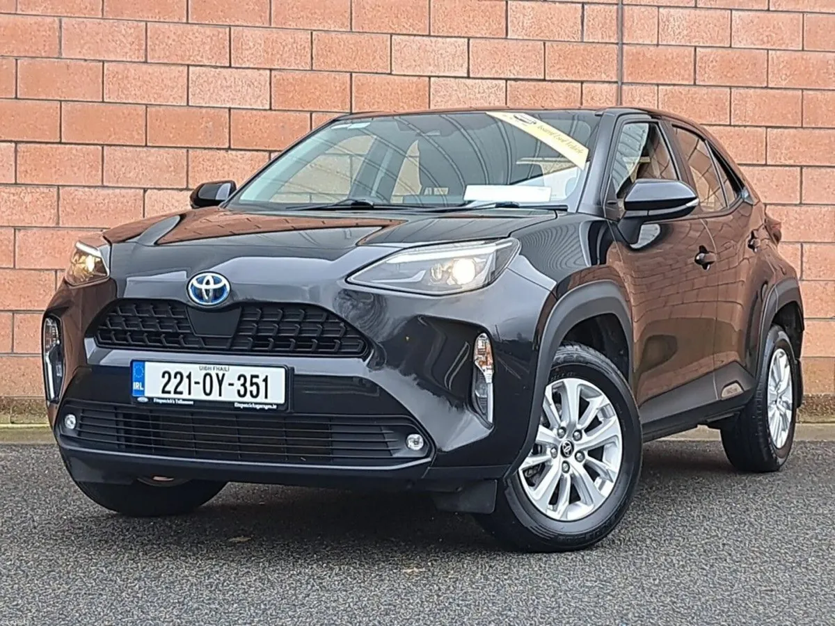 Toyota Yaris Cross Hybrid Luna Model - Image 3