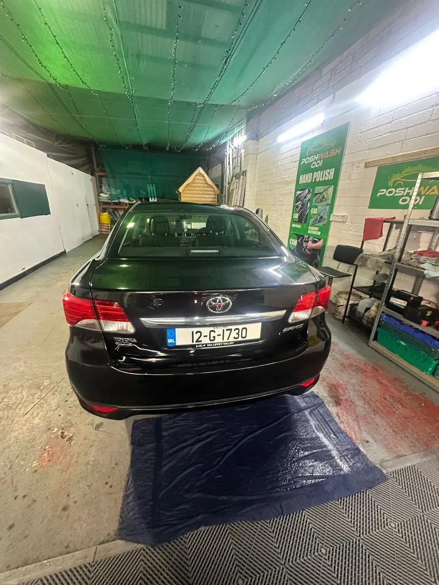 2012 Toyota Avensis Diesel - Image 3