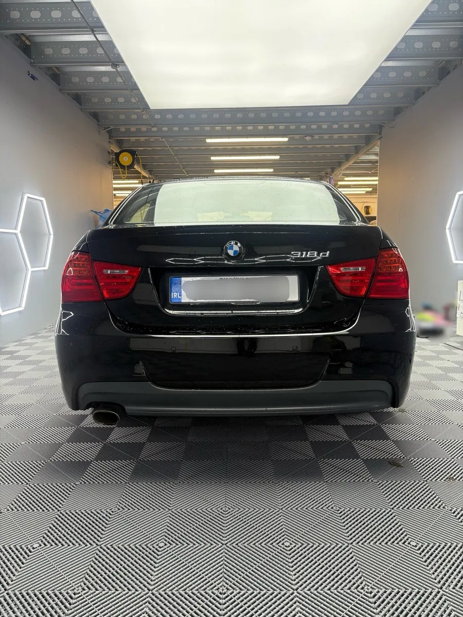 BMW e90 318d auto - Image 4