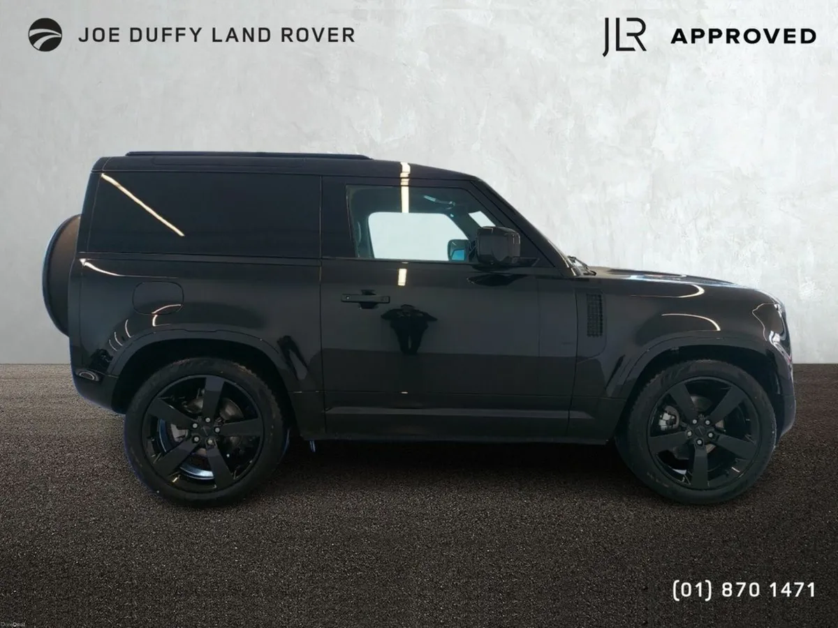 Land Rover Defender 90 X-Dynamic SE D250 *** Avail - Image 5