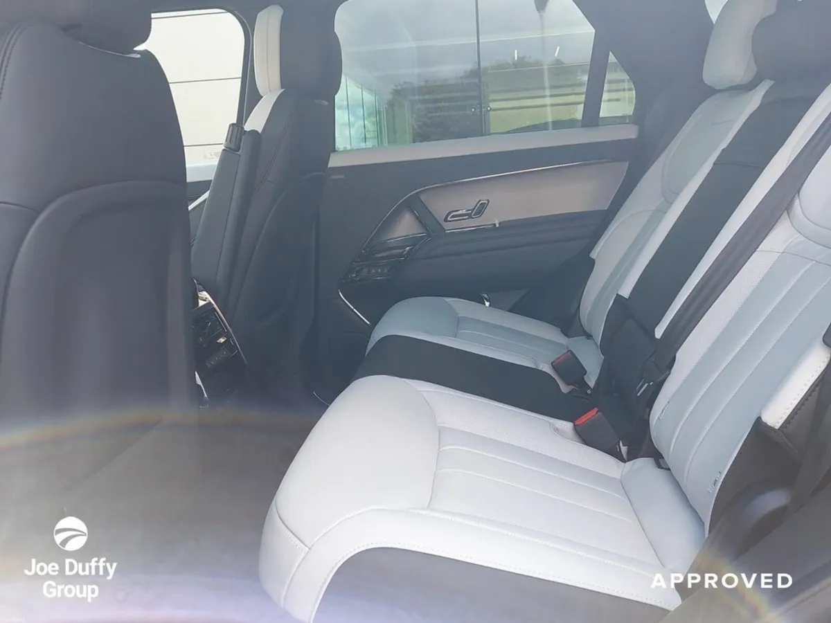 Land Rover Range Rover Sport 3.0 Dynamic SE PHEV - Image 5