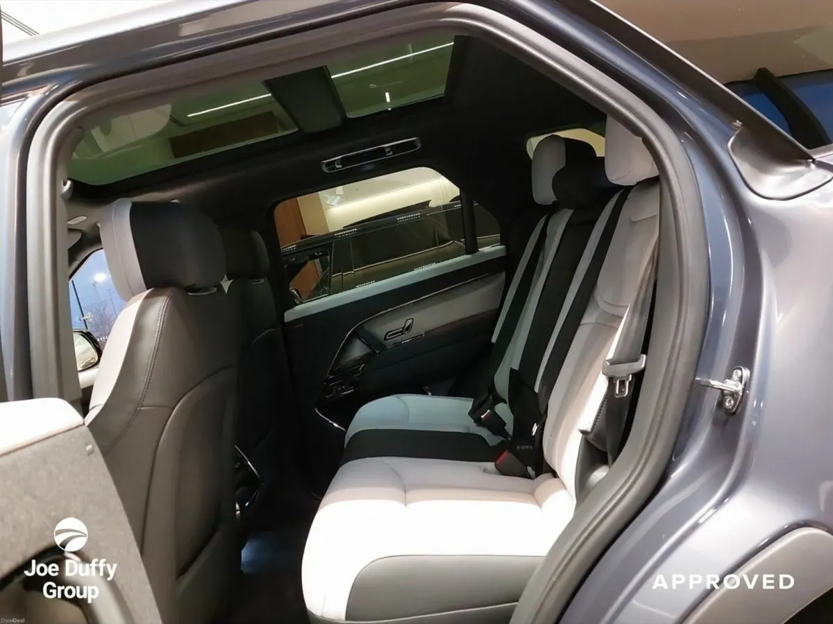 Land Rover Range Rover Sport 3.0 PHEV Dynamic HSE - Image 5