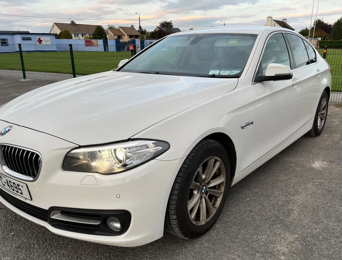 BMW 5-Series 2013 - Image 2