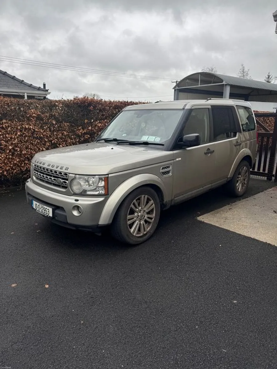 2010 Land Rover Discovery 4 - Image 1