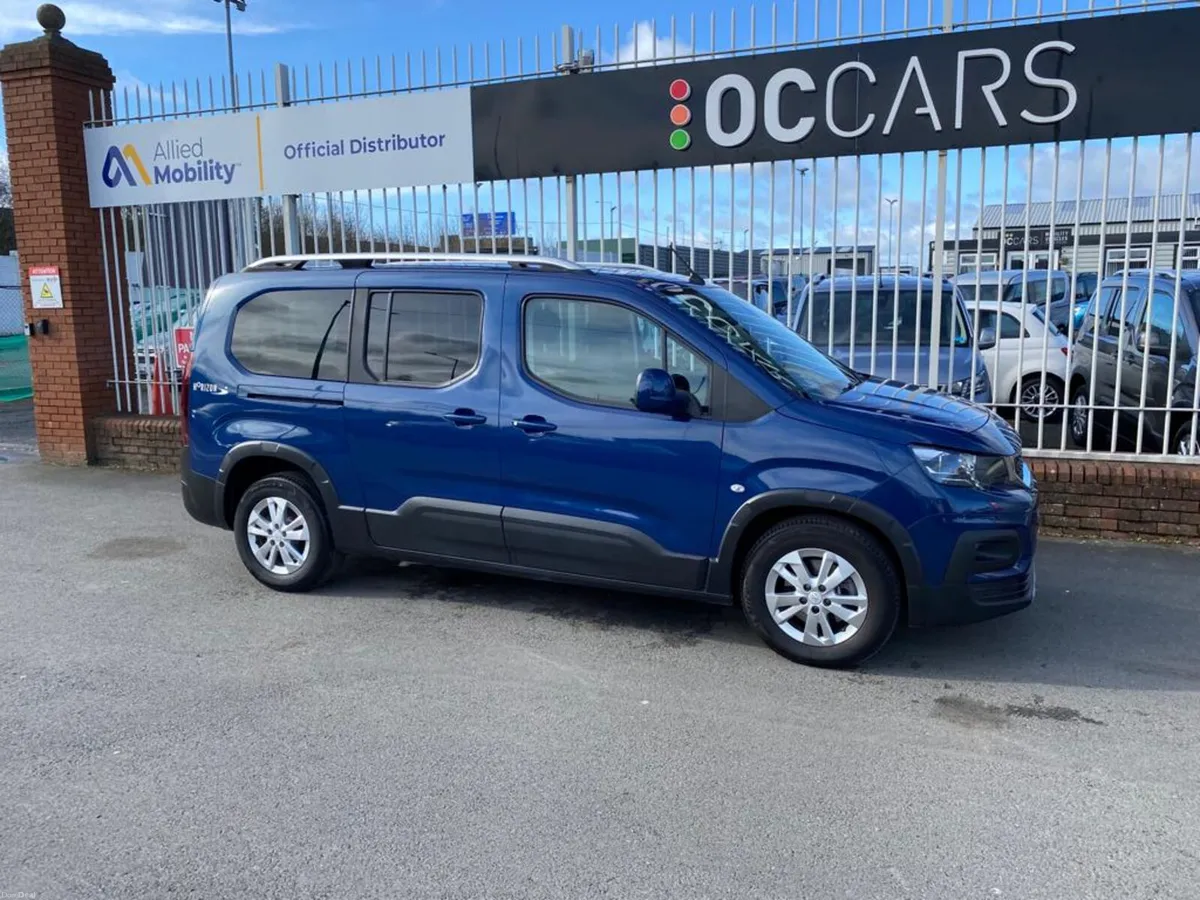 2023 Peugeot Rifter Horizon 5 seats + WC - Image 3