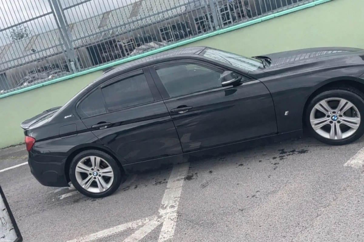 BMW 3-Series 2016 - Image 1