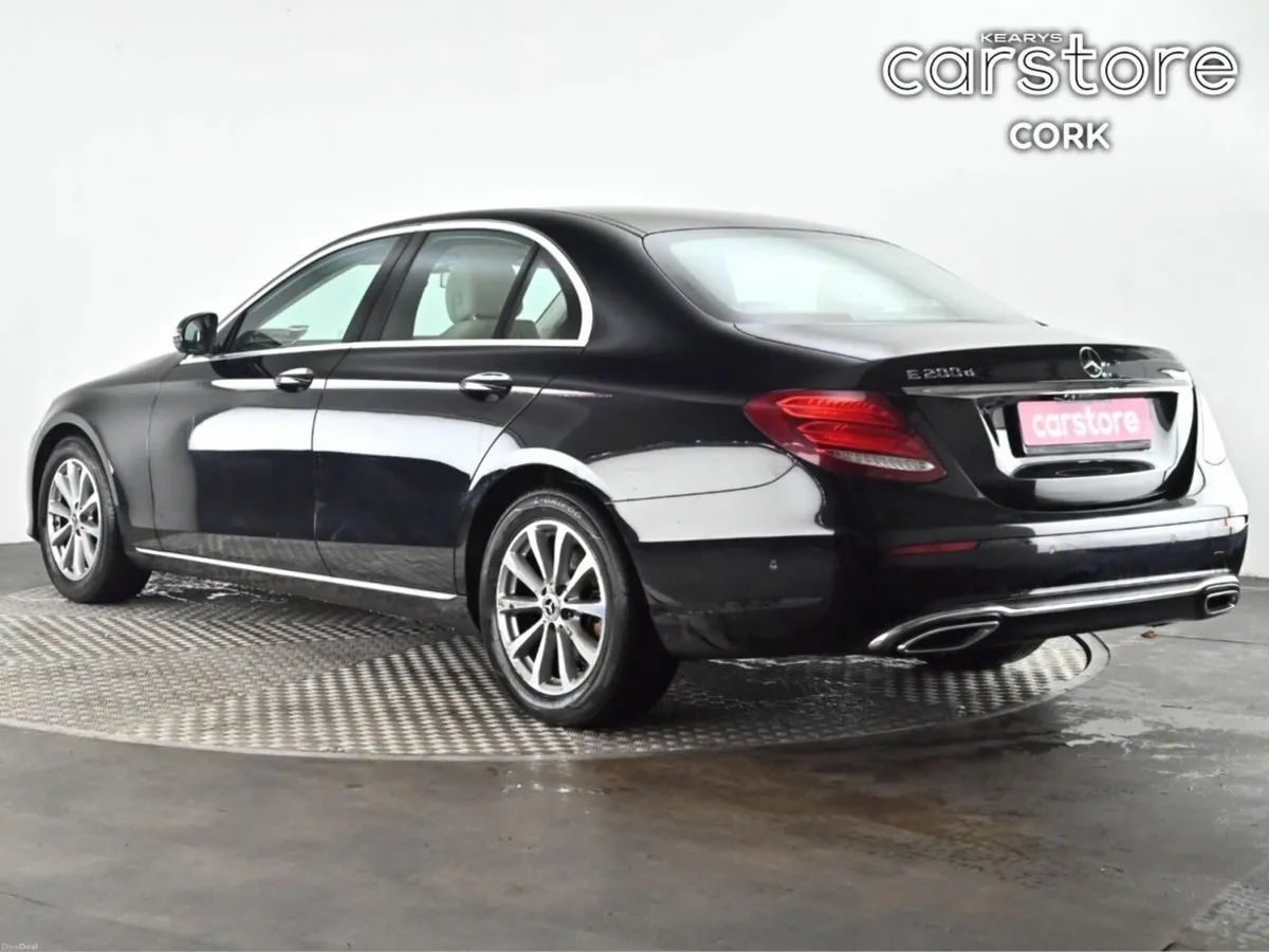Mercedes-Benz E-Class E 200 D AVANTGARDE A/T - Image 3