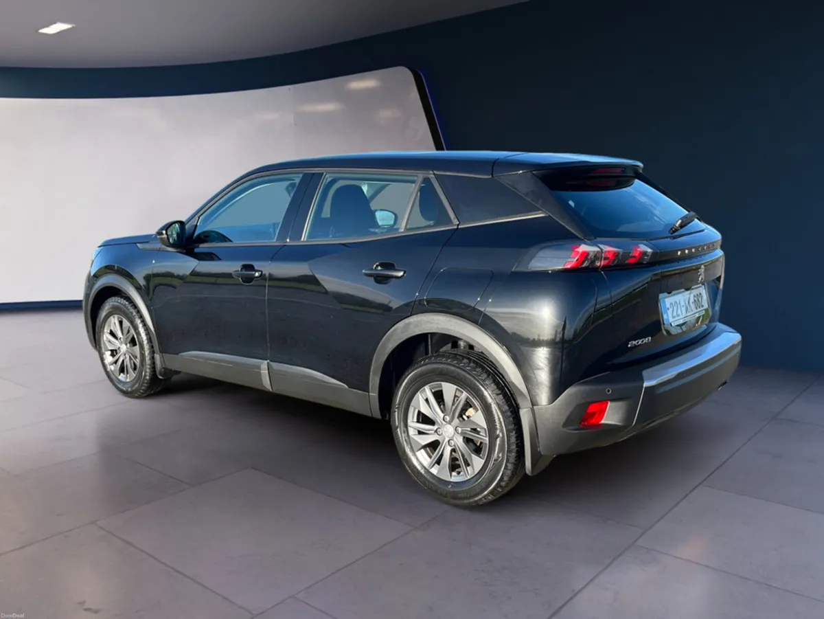 Peugeot 2008 ACTIVE 1.2 100 4DR - Image 4