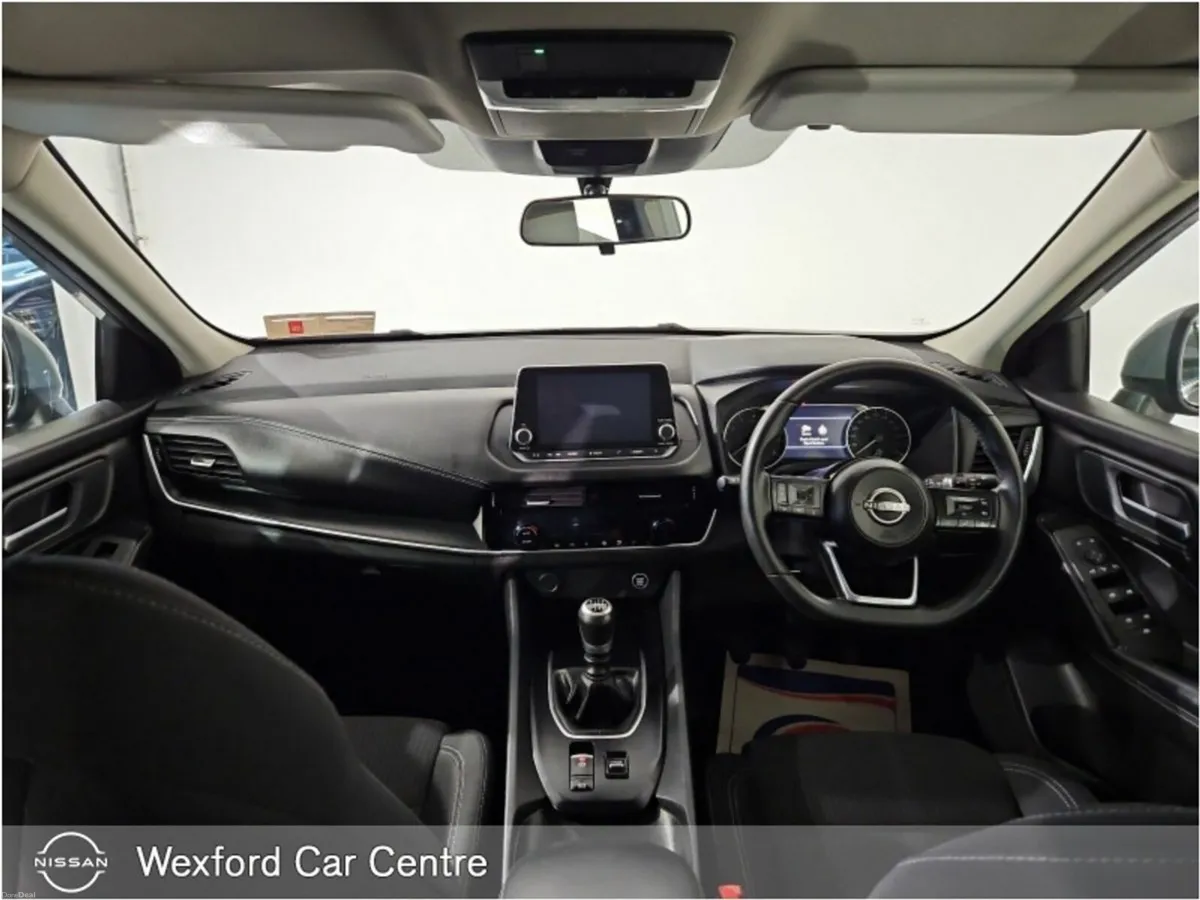 Nissan Qashqai 1.3 PET SV STOCK CLEARANCE - Image 4