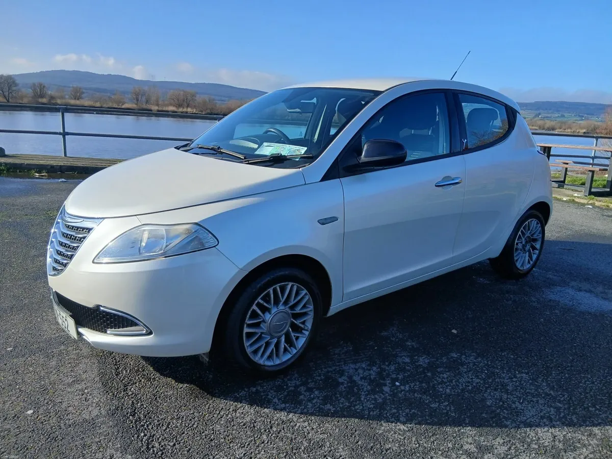 Chrysler Ypsilon 2012 *NEW NCT, 1 OWNER CAR) - Image 2