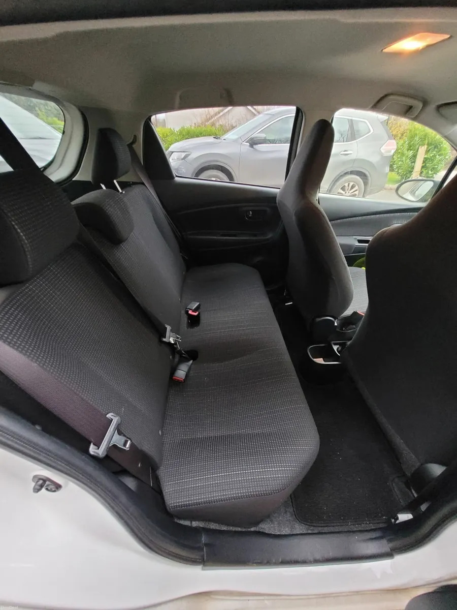 Toyota Vitz 2018 - Image 3