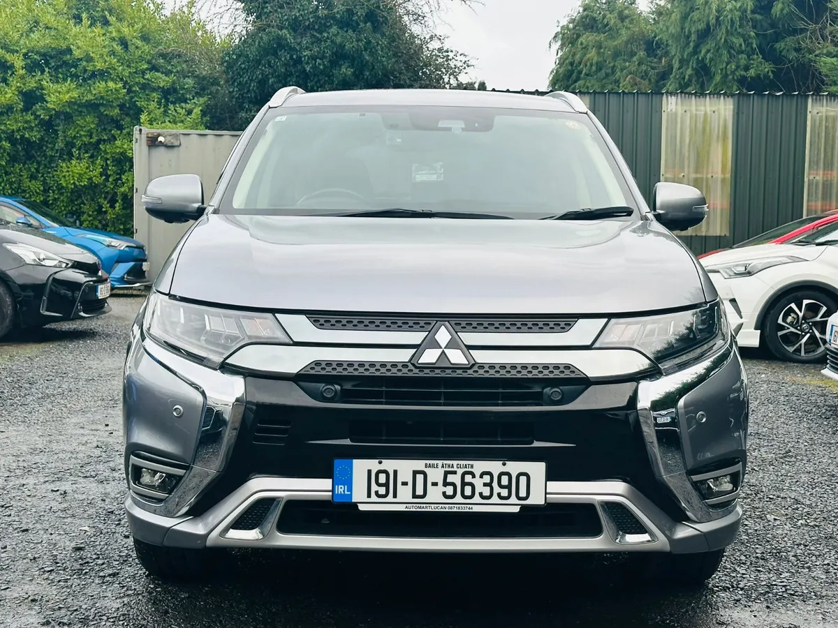 Mitsubishi Outlander 2019 2.4 Plug In Hybrid - Image 2