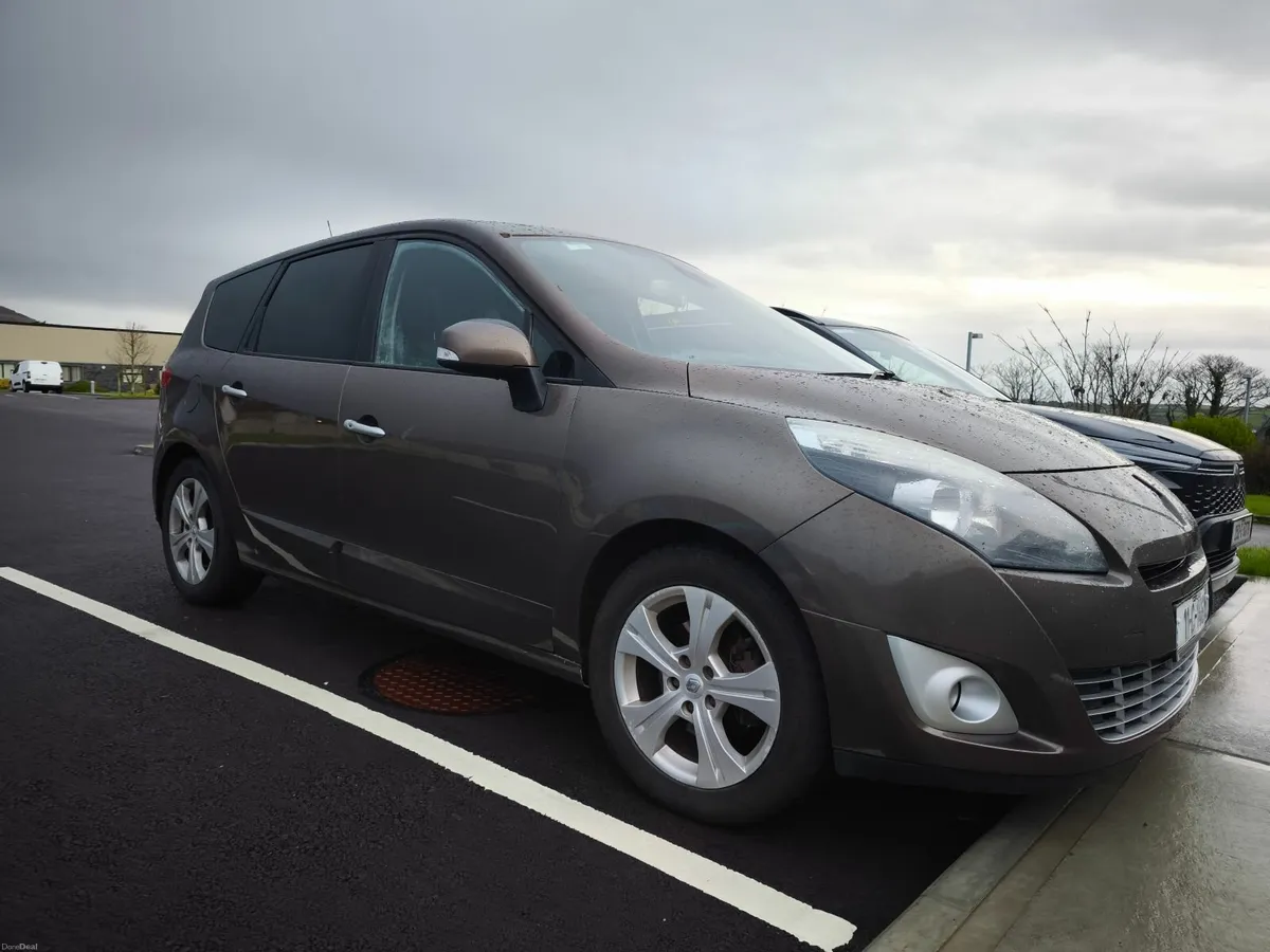Renault Grand Scenic 2011 - Image 4