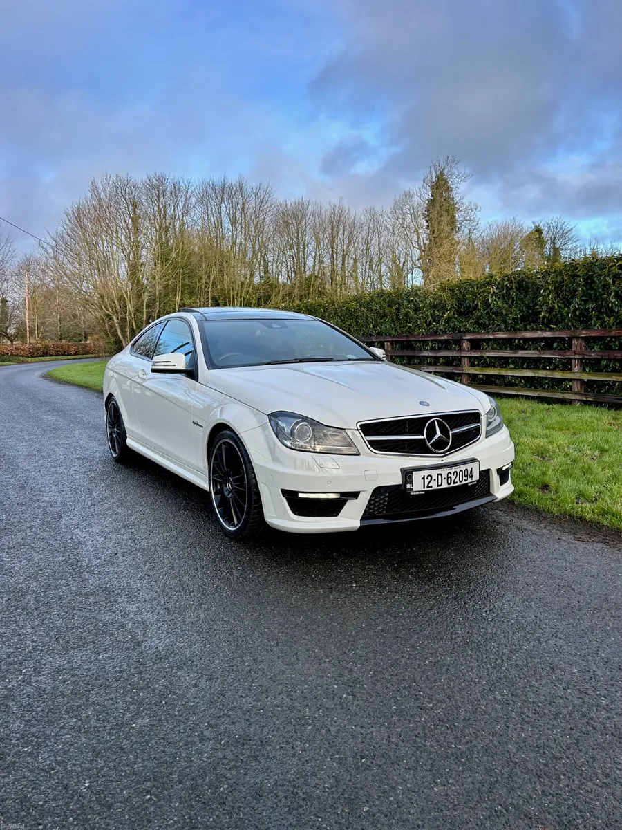 Mercedes-Benz C63 AMG 125 - Image 2