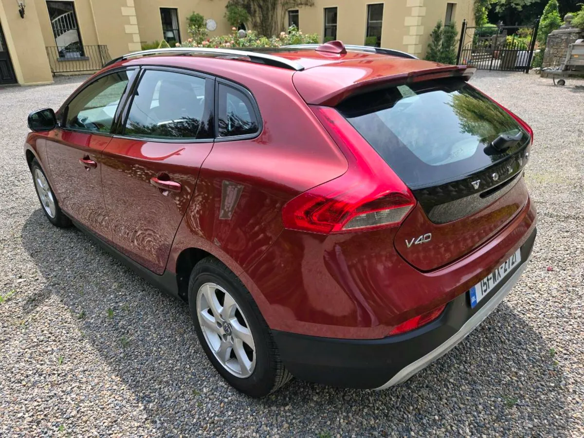 Volvo V40 Cross Country - Image 4