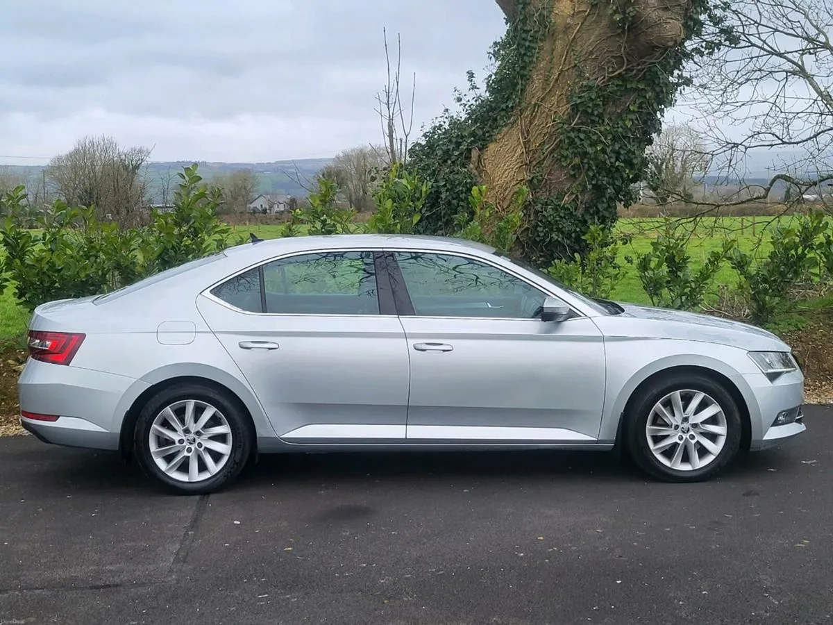 Skoda Superb 1.6TDI 120BHP - Image 4