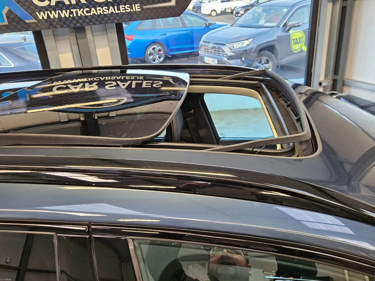 22 VOLVO XC90 T8 ULTIMATE AWD RECHARGE - Image 3