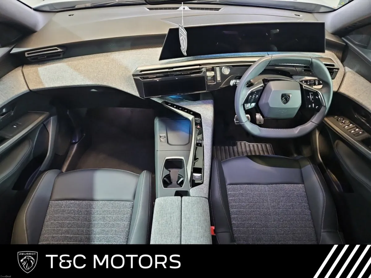 Peugeot 5008 Allure Hybrid - Front & Rear Sensors, - Image 2