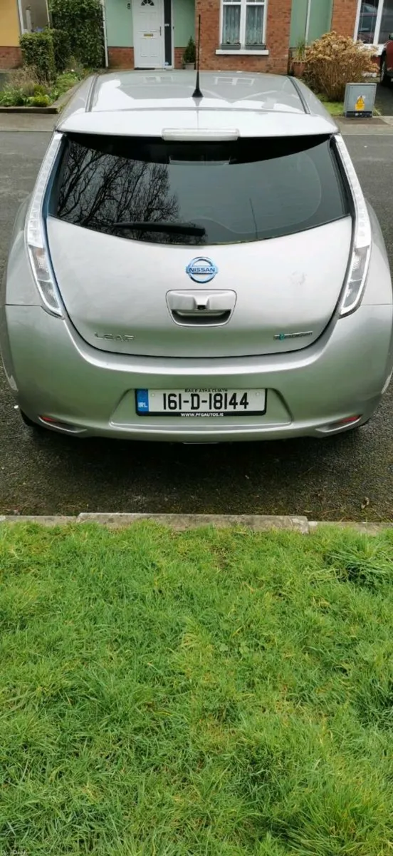 Nissan leaf - Image 4