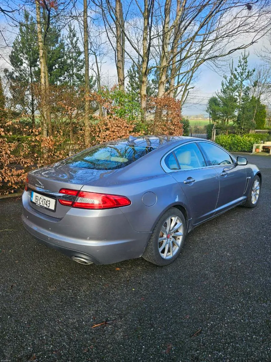 Jaguar XF 2.2D LUXURY 197bhp *Low  KMs* - Image 4