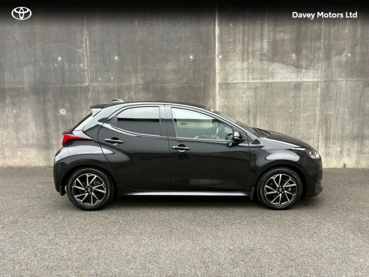 Toyota Yaris YARIS 1.5 HYBRID L/SPORT - Image 3