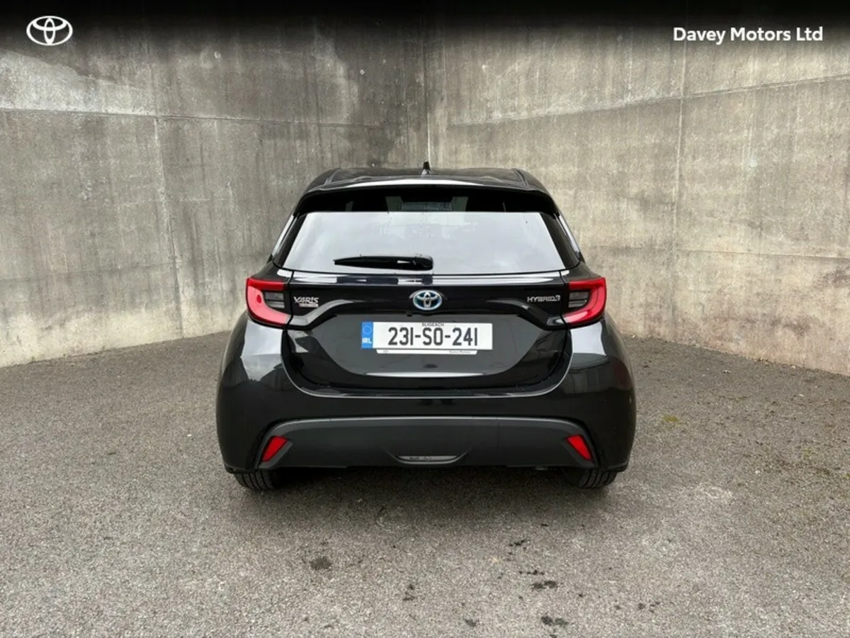 Toyota Yaris YARIS 1.5 HYBRID L/SPORT - Image 4