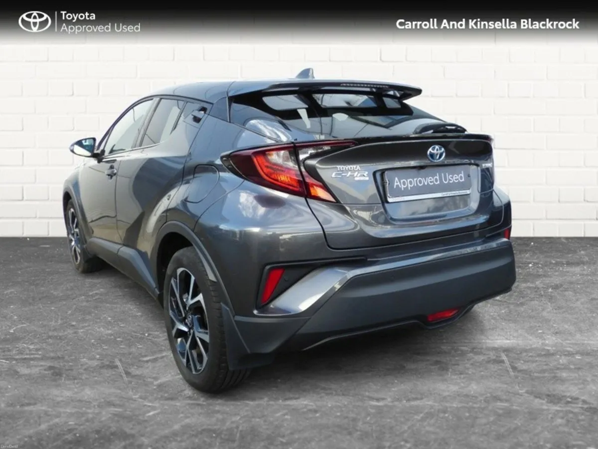 Toyota C-HR Hybrid Sport - Image 2