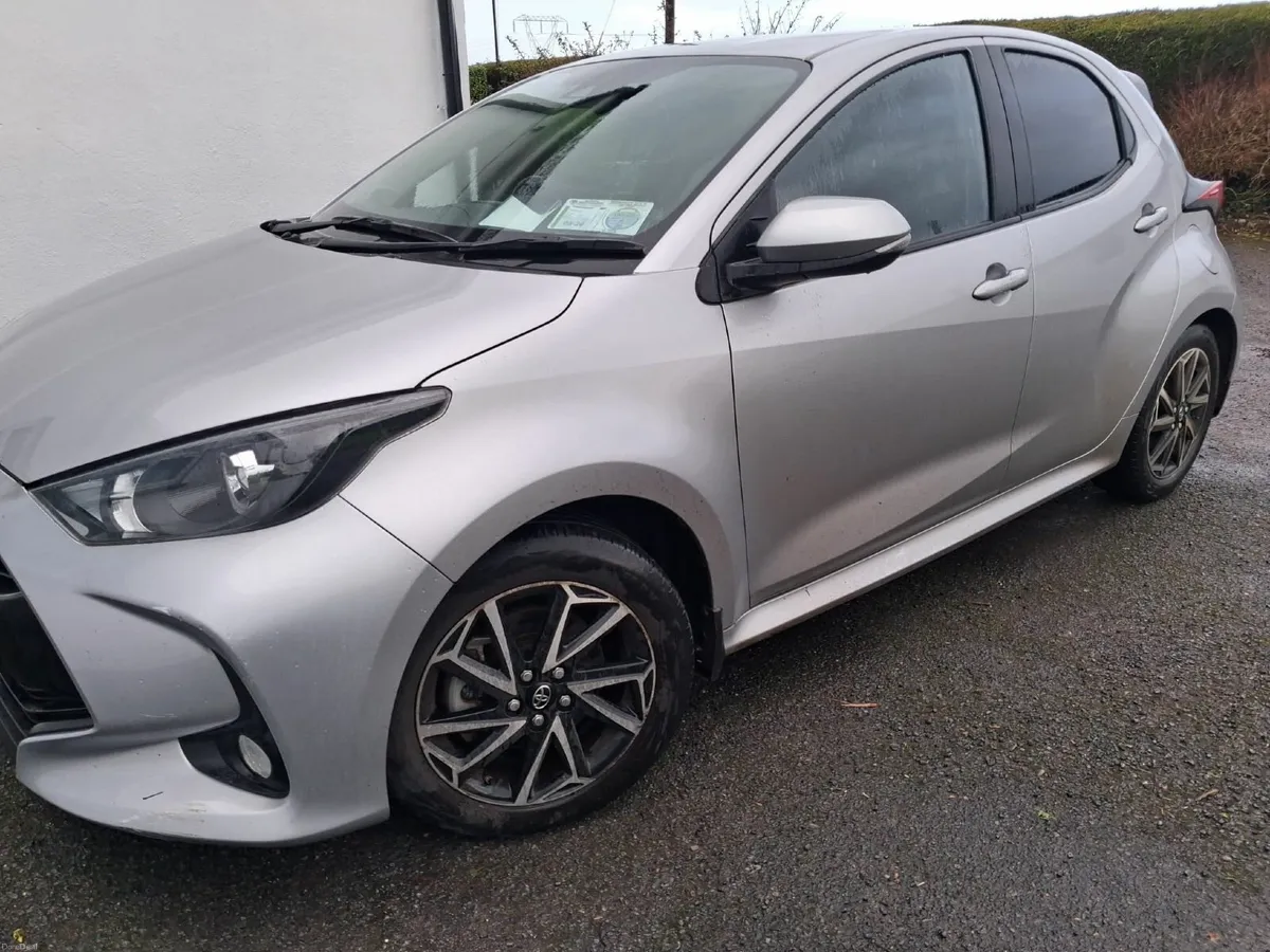 Toyota Yaris YARIS 1.5 HYBRID LUNA SPORT - Image 2