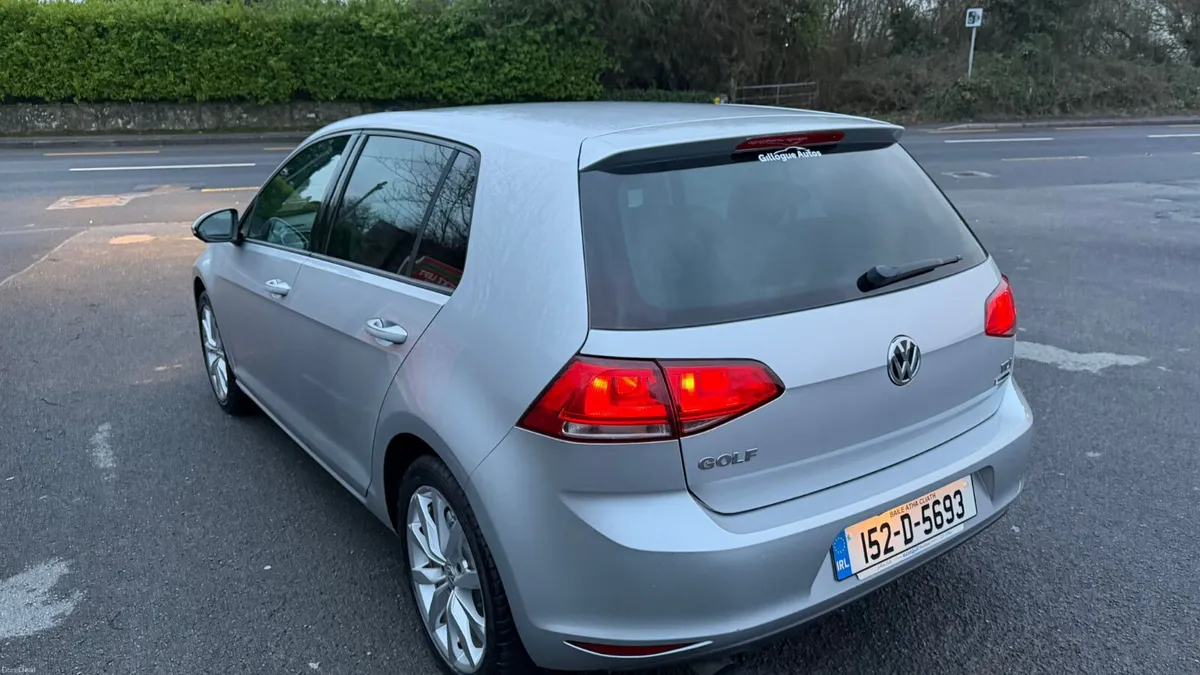 Volkswagen Golf 2015 1.6 TDI DIESEL - Image 2