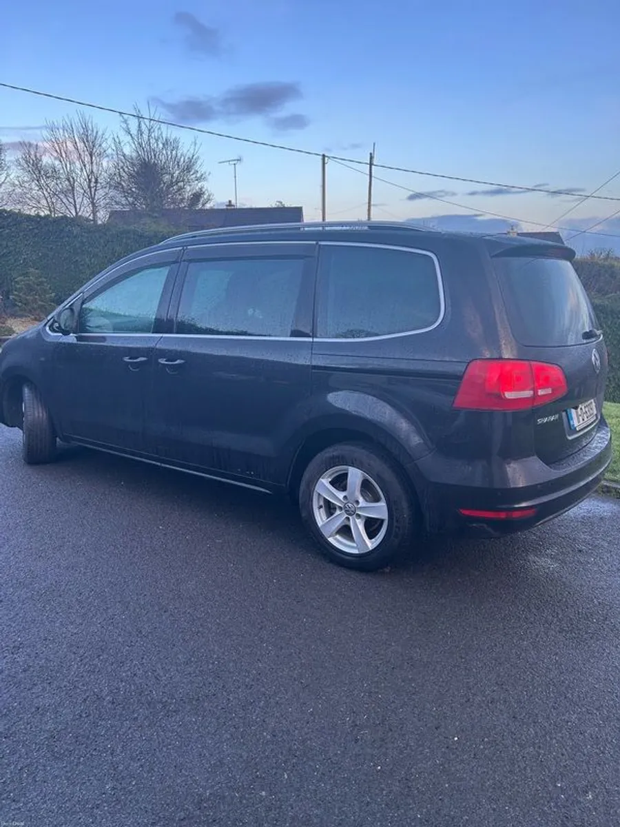 2011 Volkswagen Sharan - Image 1