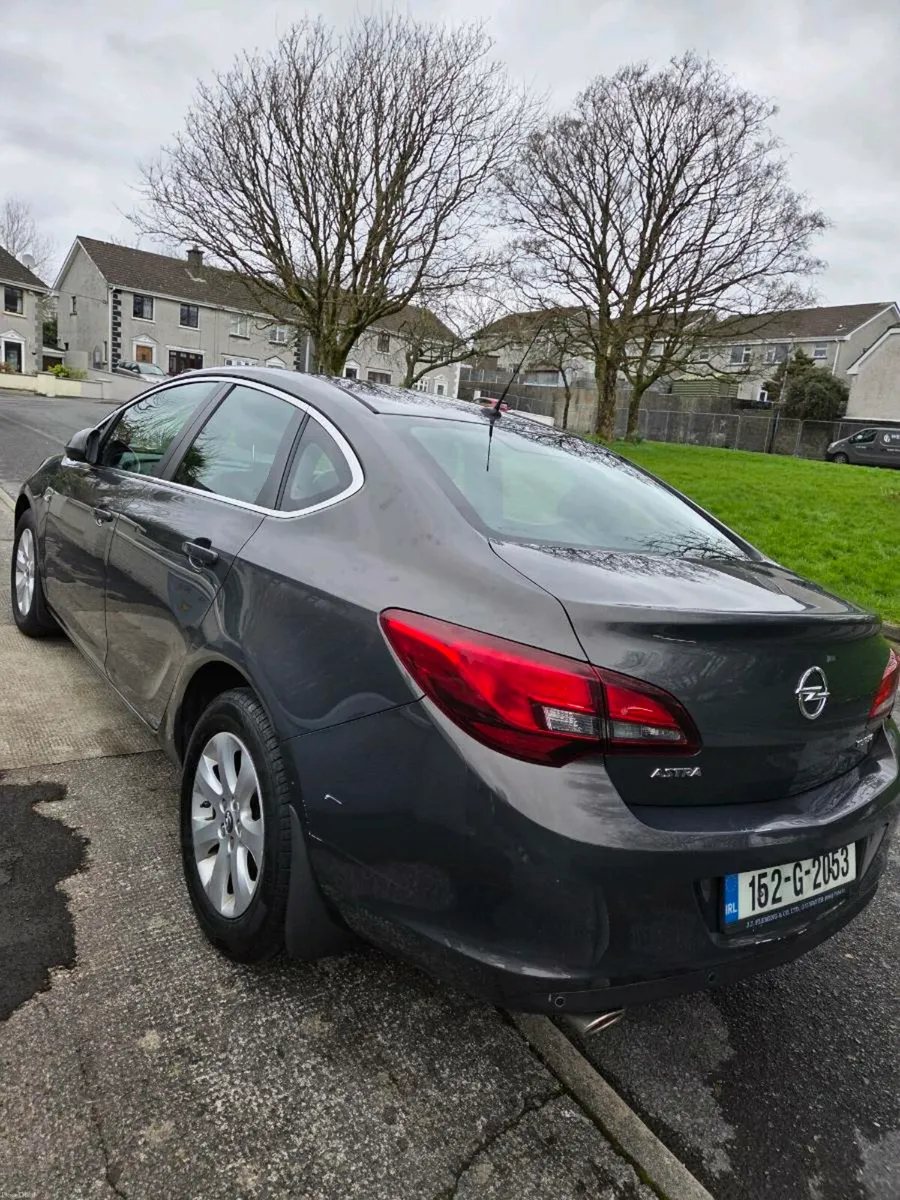 Opel Astra 1.4 petrol - Image 2