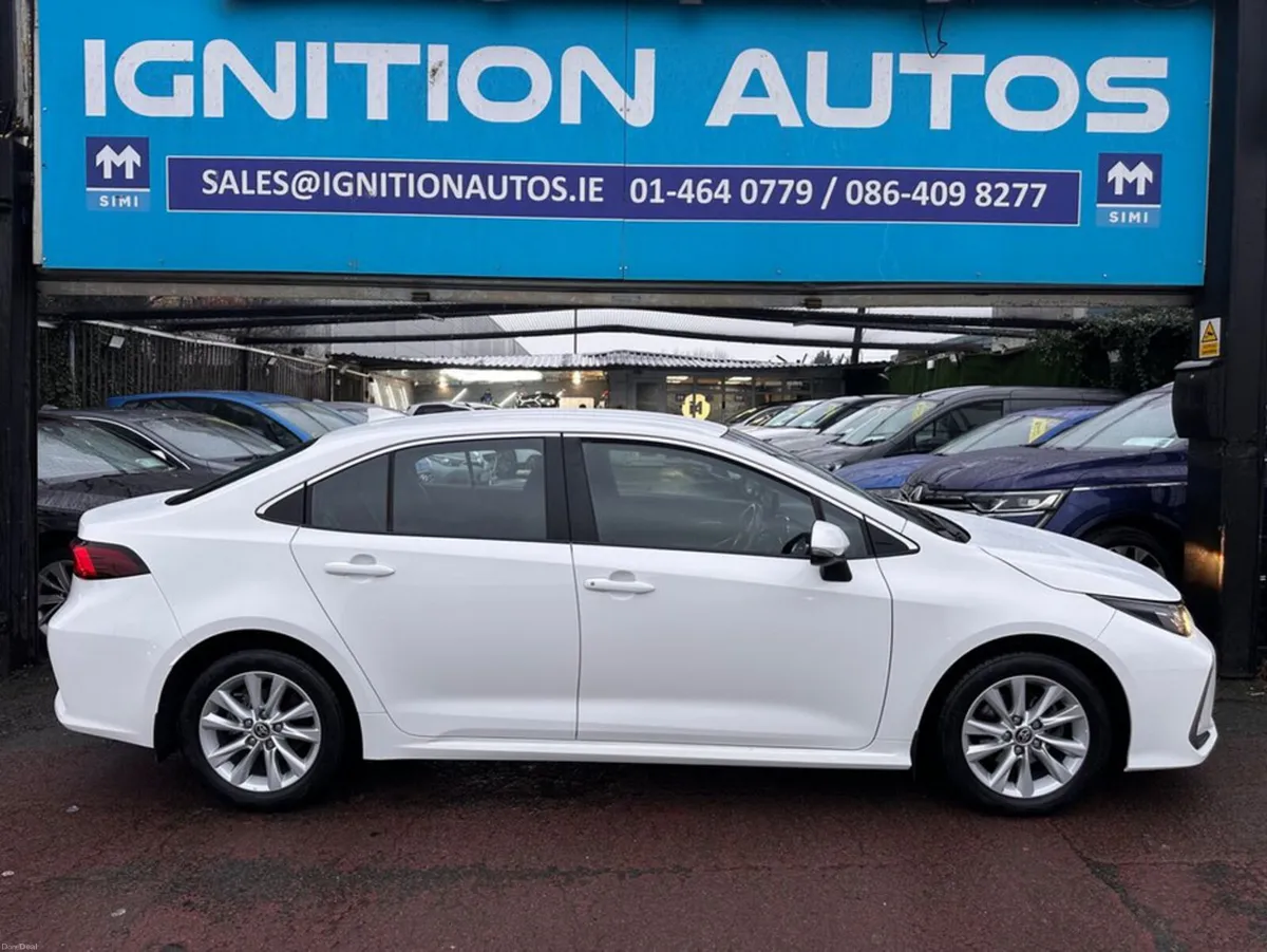 Toyota Corolla PETROL HYBRID, LUNA MODEL, AUTOMATI - Image 3