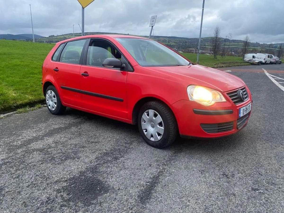 2010 Volkswagen Polo - Image 1