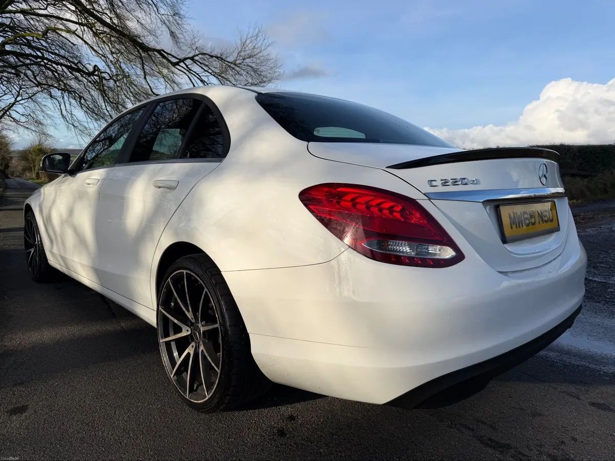 2015 Mercedes Benz C220 7G Auto - Image 4