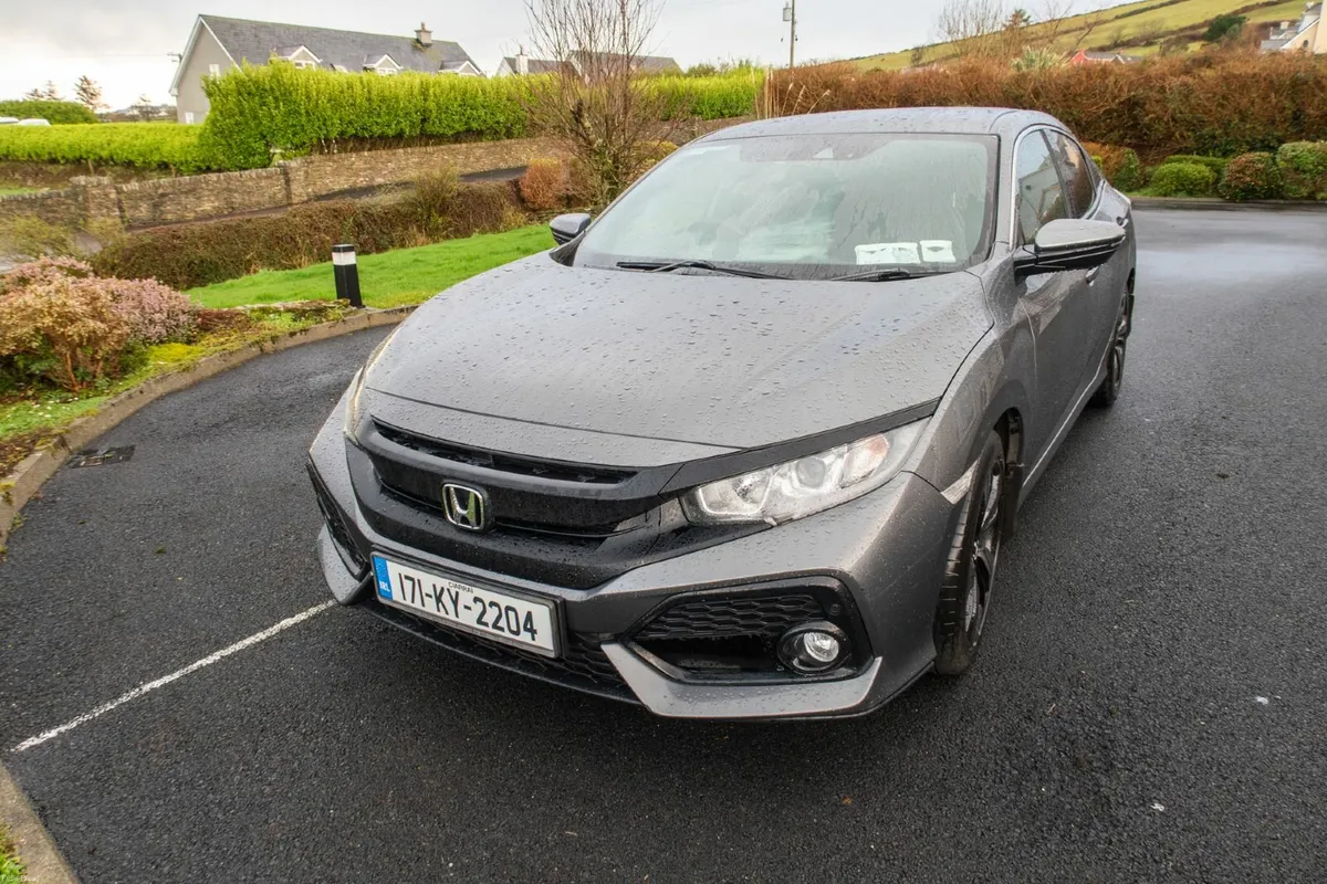 Honda Civic 2017 - Image 3