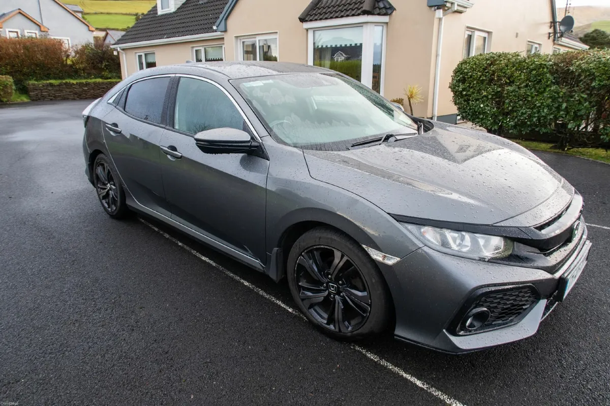 Honda Civic 2017 - Image 4
