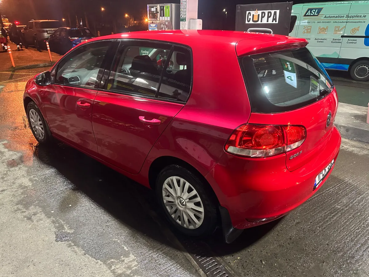 Volkswagen Golf 2011 1.6 TDI 105BHP TRENDLINE - Image 2
