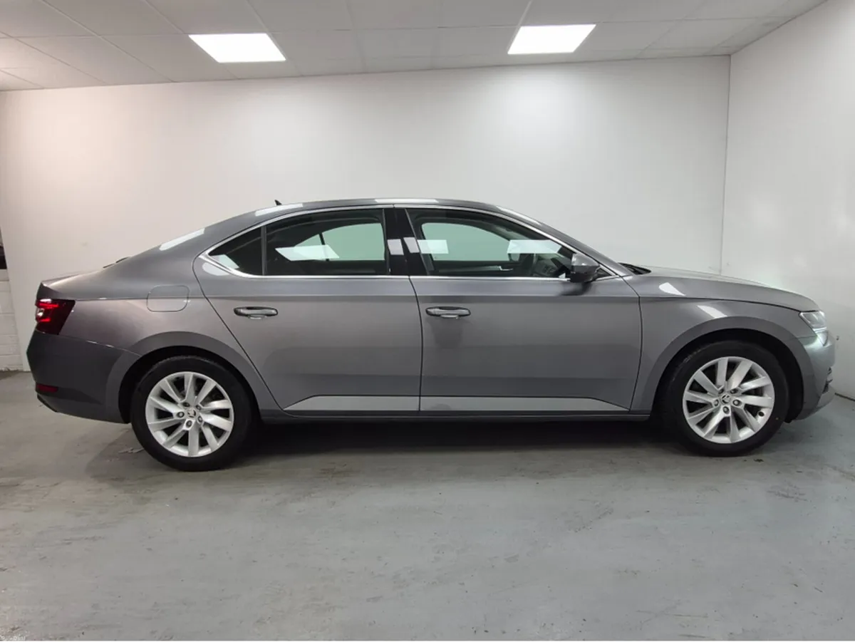 Skoda Superb AMBITION 2.0 TDI 150HP 5DR - Image 4