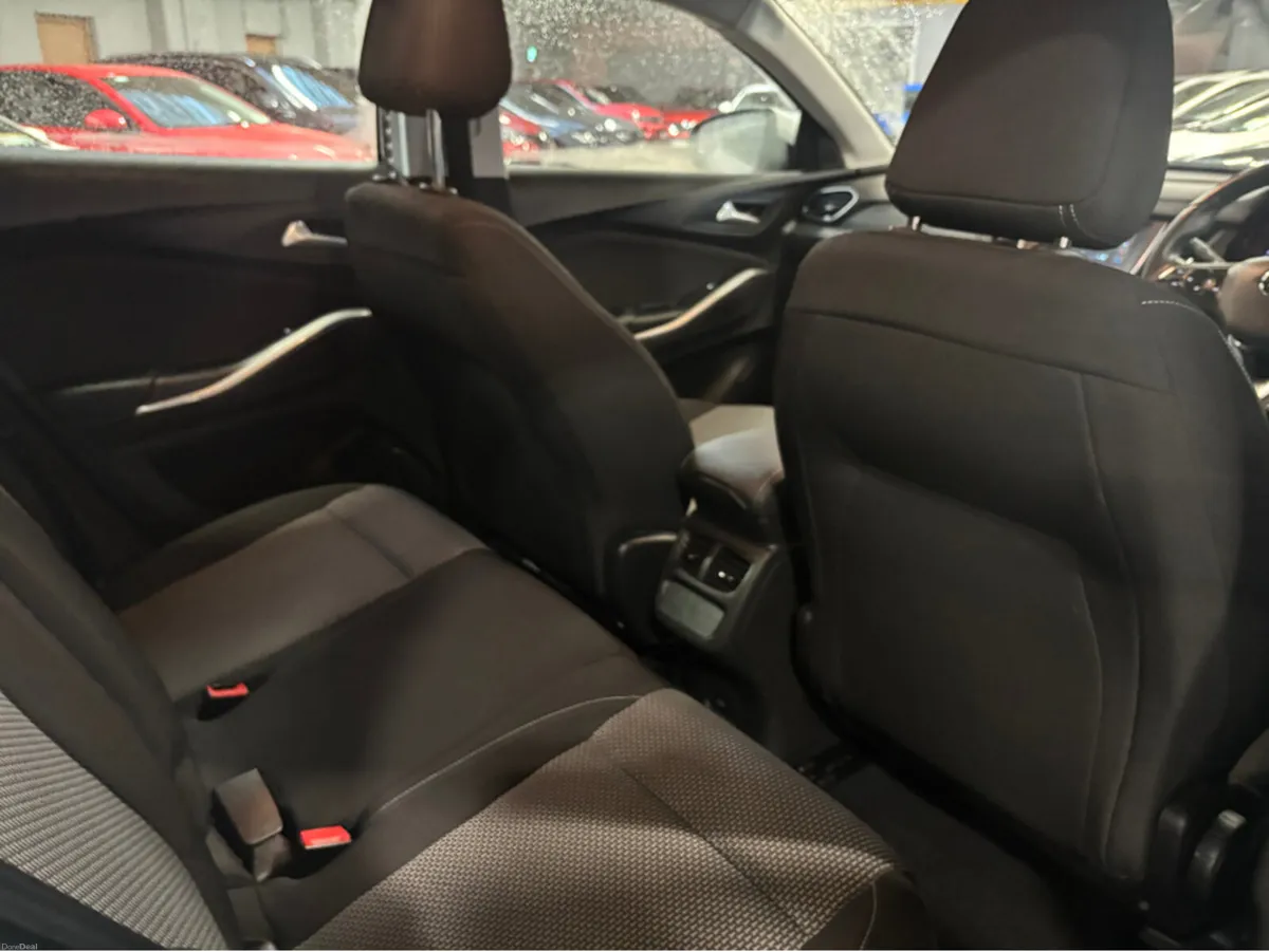 Opel Grandland X SC 1.2I 130PS 4DR - Image 2