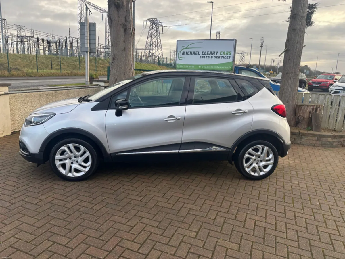 Renault Captur INTENSE 1.5 DCI 90 EU6M 4DR - Image 2