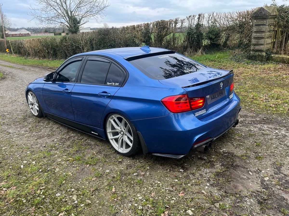 BMW 318d M-Sport - Image 2