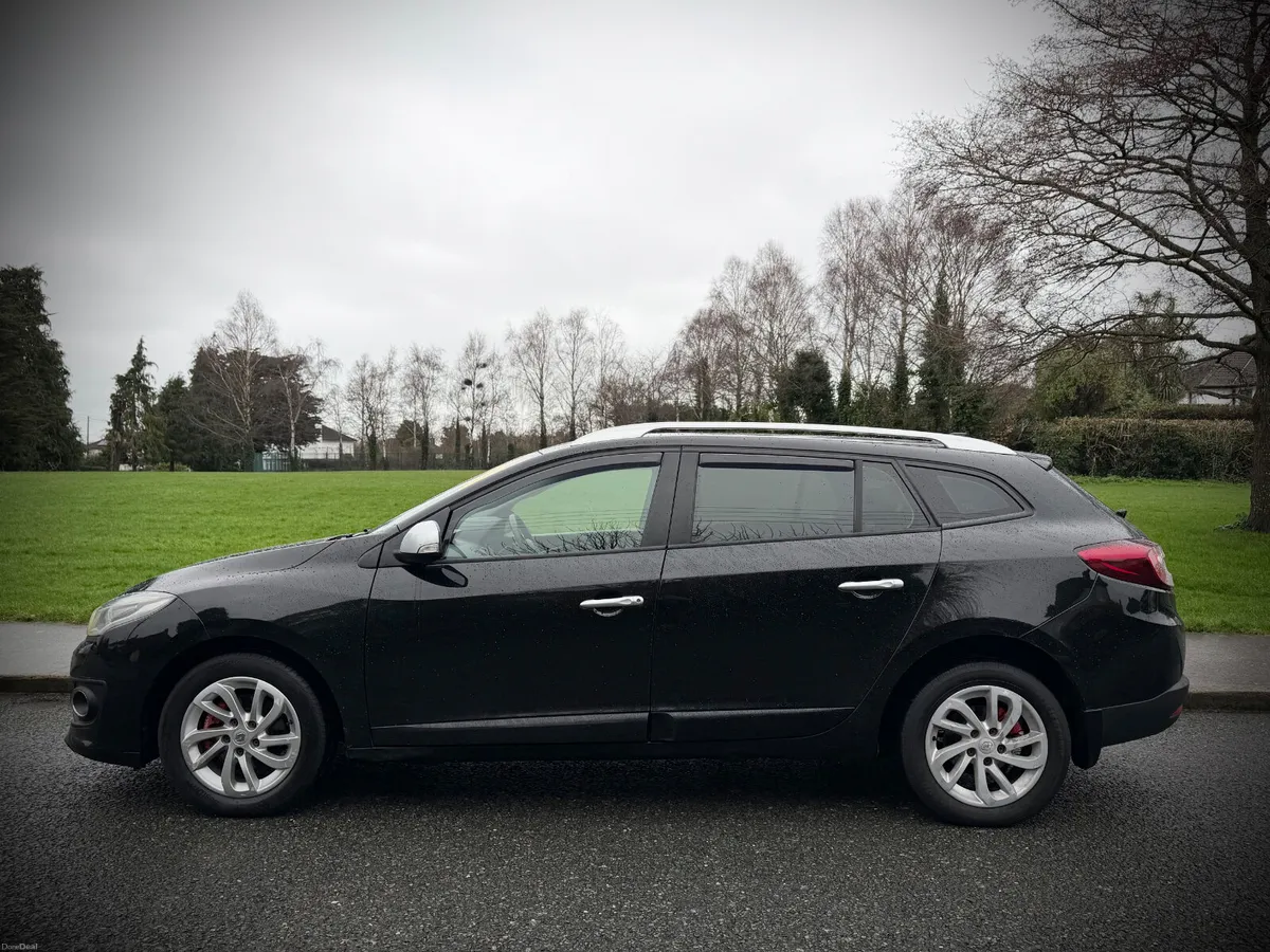 Renault Megane 1.5 Diesel Estate. - Image 3