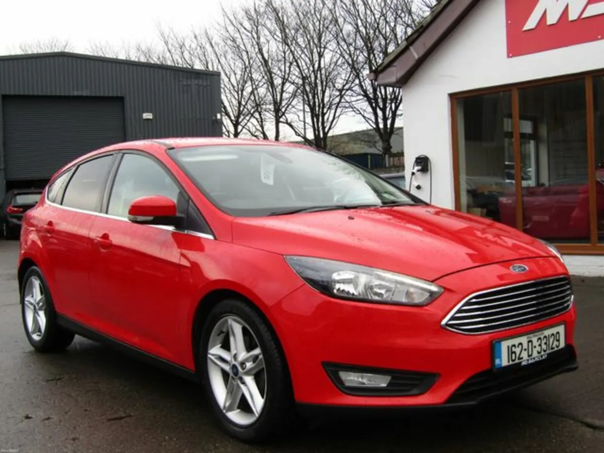 Ford Focus 1.0 Zetec Ecoboost 100PS 5DR - Image 3
