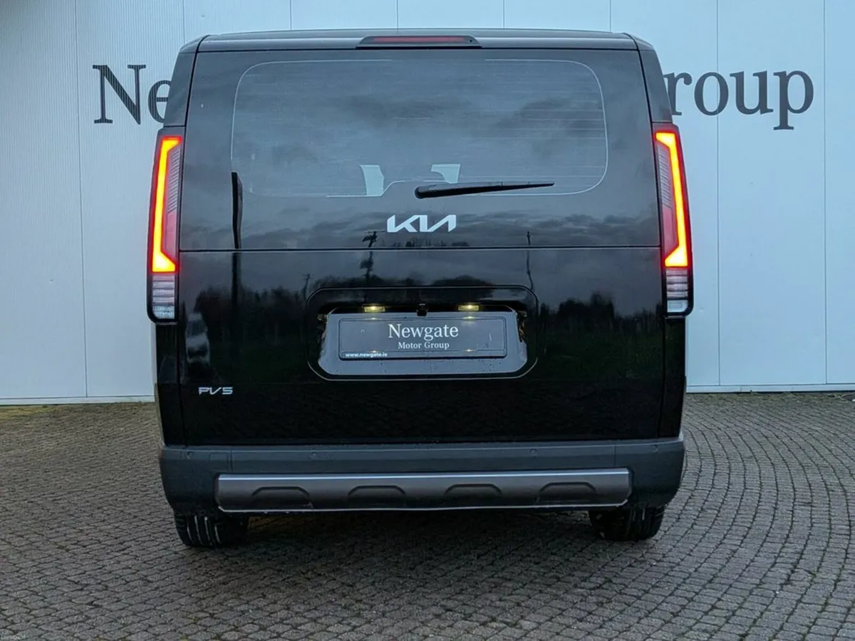 Kia PV5 - Image 3