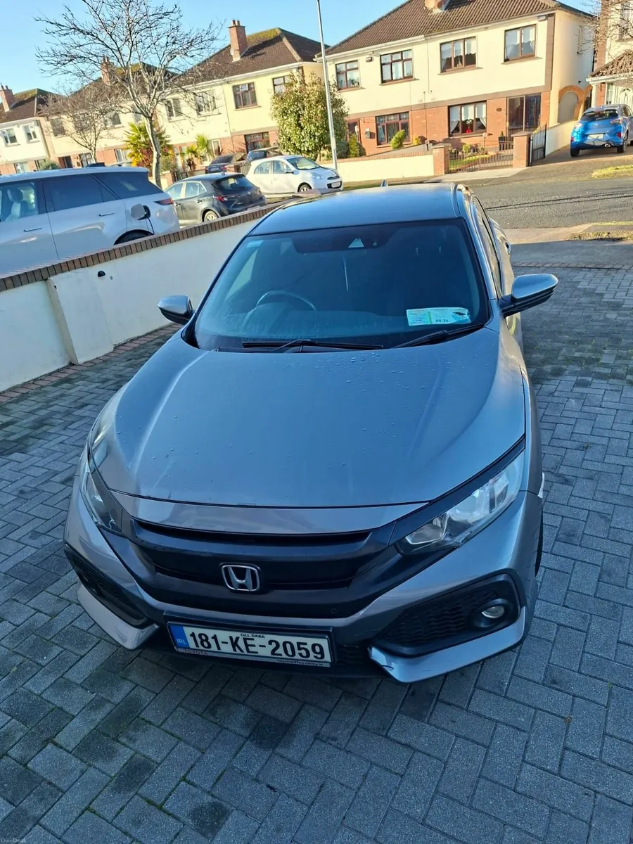 Honda Civic 2018 - Image 1