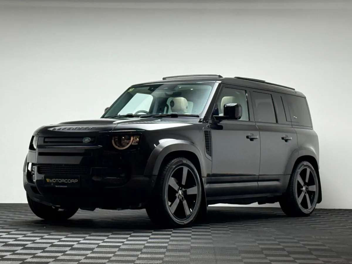 Land Rover Defender 110 S 2.0 SD4 240HP - Image 3
