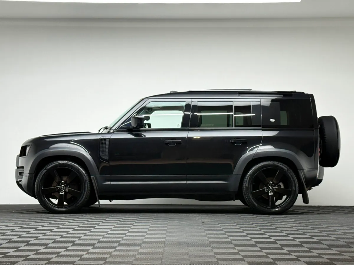 Land Rover Defender 110 S 2.0 SD4 240HP - Image 4