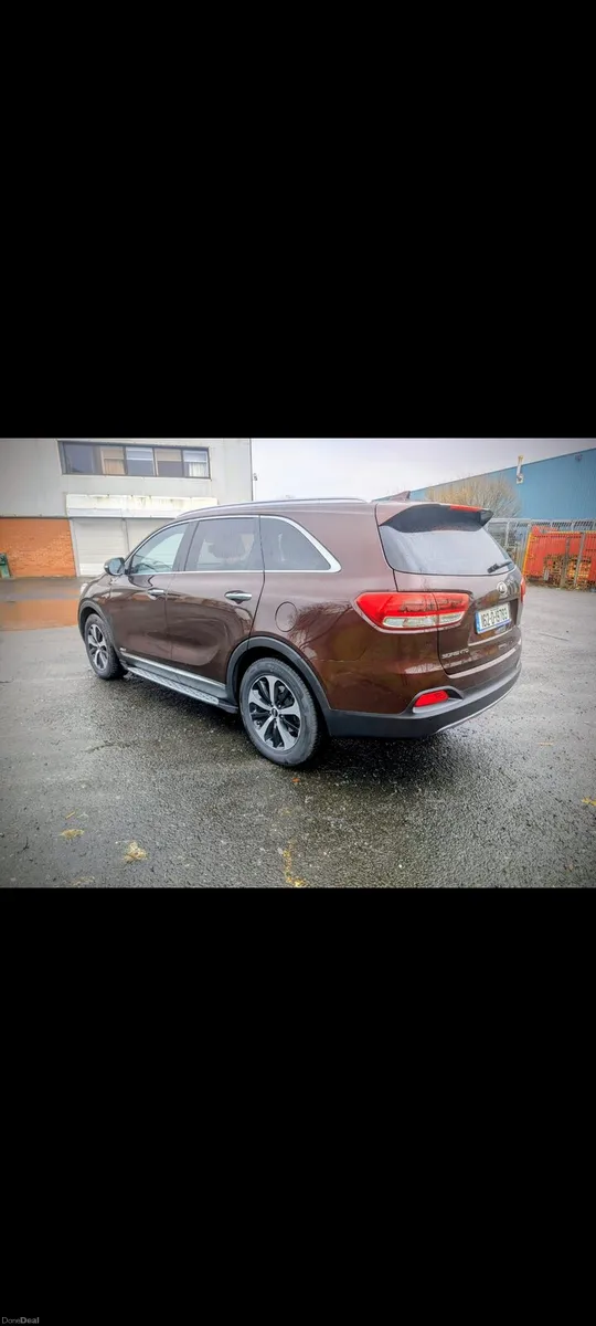 Kia sorento 2016 automatic PLATINU 86kms ONE OWNER - Image 3