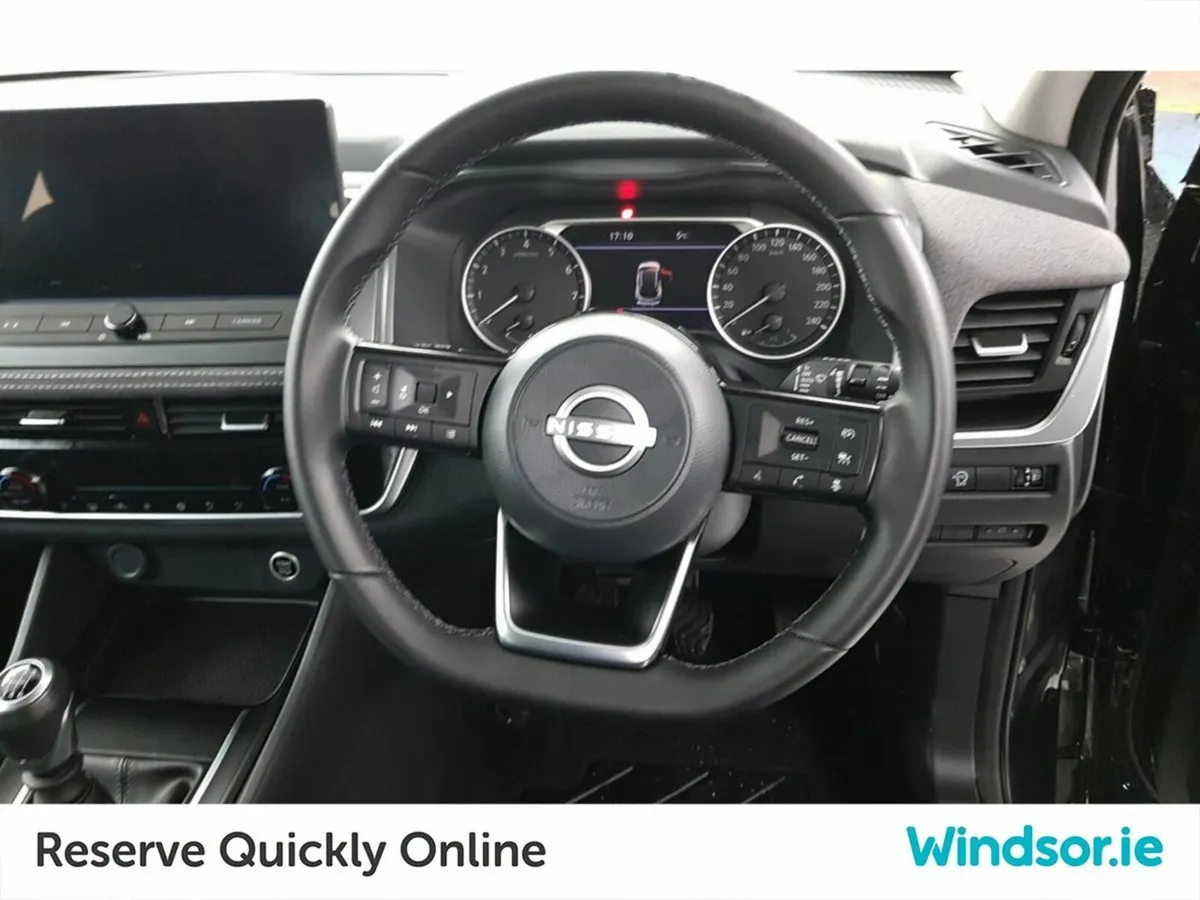 Nissan Qashqai 1.3 PET MILD HYBRID SV - Image 4